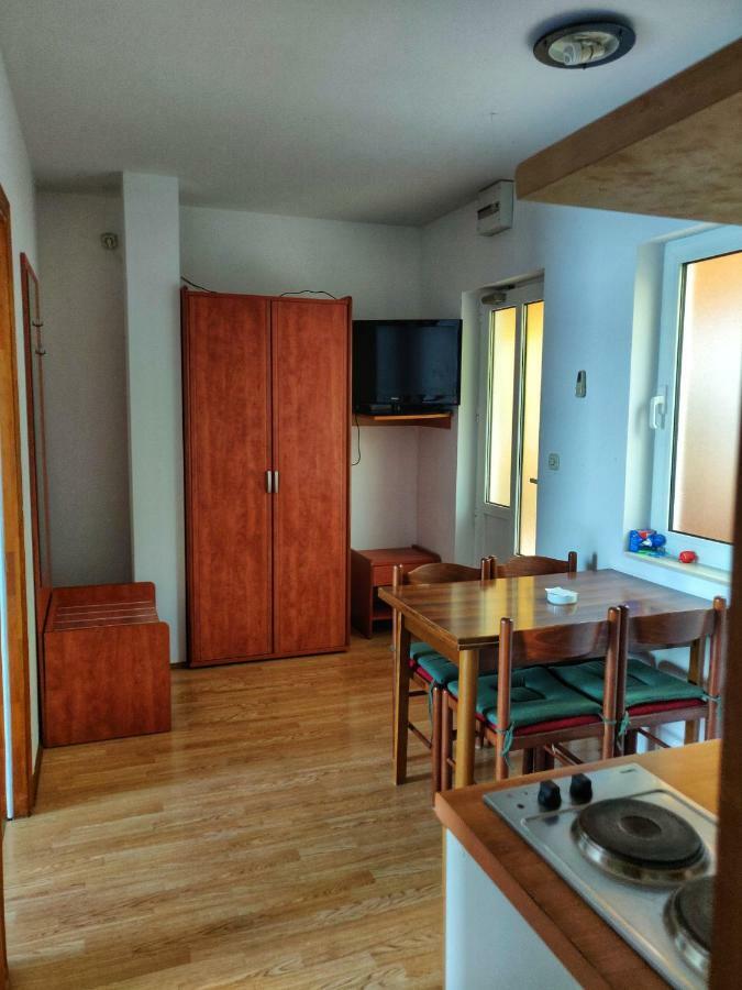 Apartments Jerkovic クレック エクステリア 写真