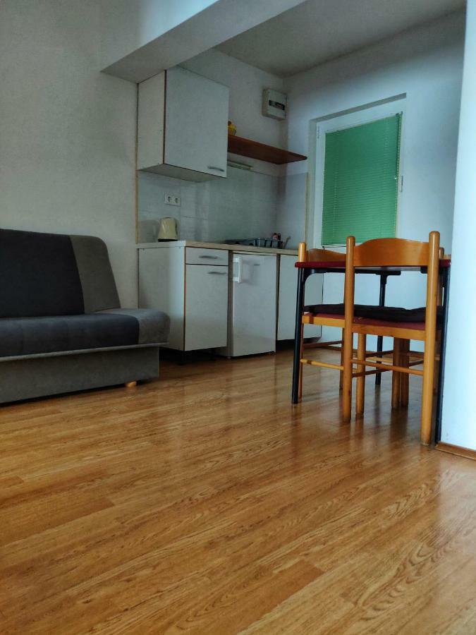 Apartments Jerkovic クレック エクステリア 写真